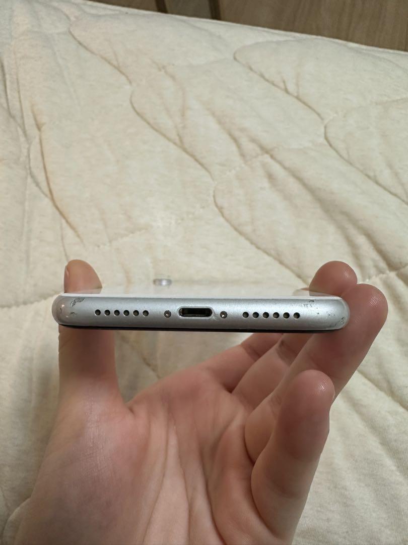 iPhoneXR 128GB 本体 ホワイト　箱付き
