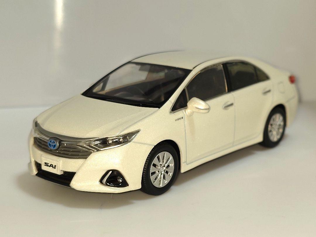 トヨタ サイ カラーサンプル ミニカー 後期 ホワイトパール 1/30 ミニカー