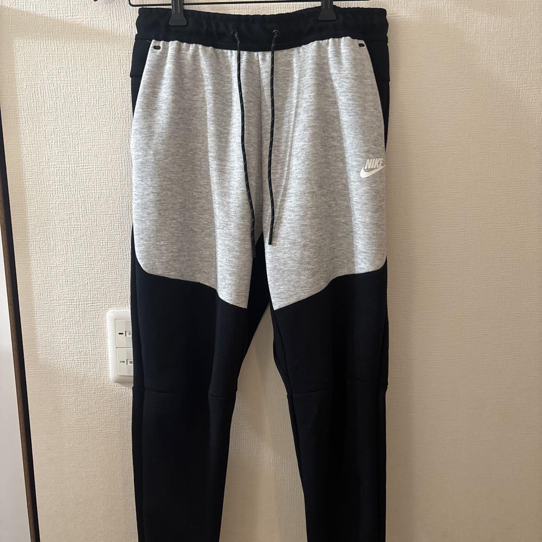 ナイキテックフリース