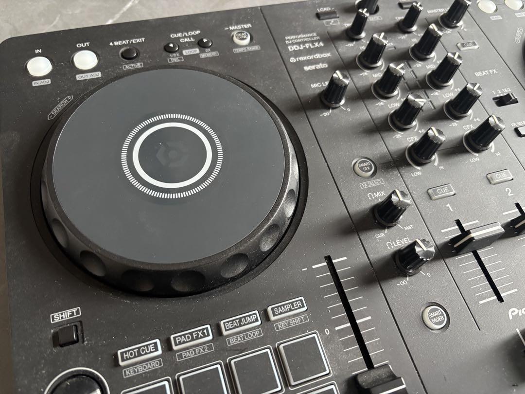 Pioneer DJ DDJ-FLX4 コントローラー