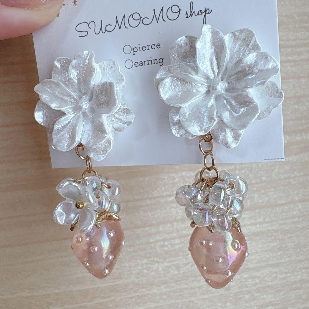 ハンドメイドピアス ももっち様 ピアス