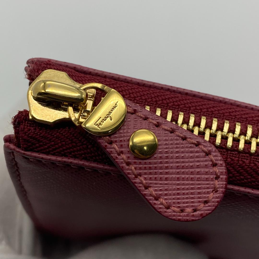 美品 サルヴァトーレフェラガモ L字ファスナー長財布 ダブルガンチーニ ピンク系 美品 サルヴァトーレフェラガモ L字ファスナー長財布 ダブルガンチーニ ピンク系