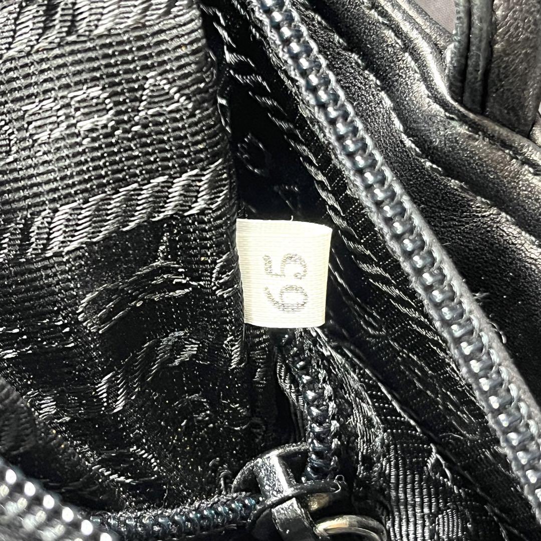 極美品✨ PRADA トートバッグ オールレザー 三角ロゴプレート 黒
