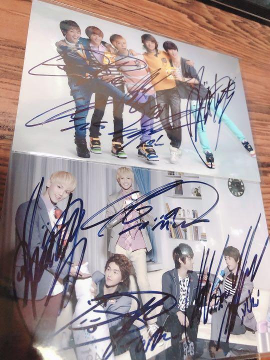 SHINee サイン