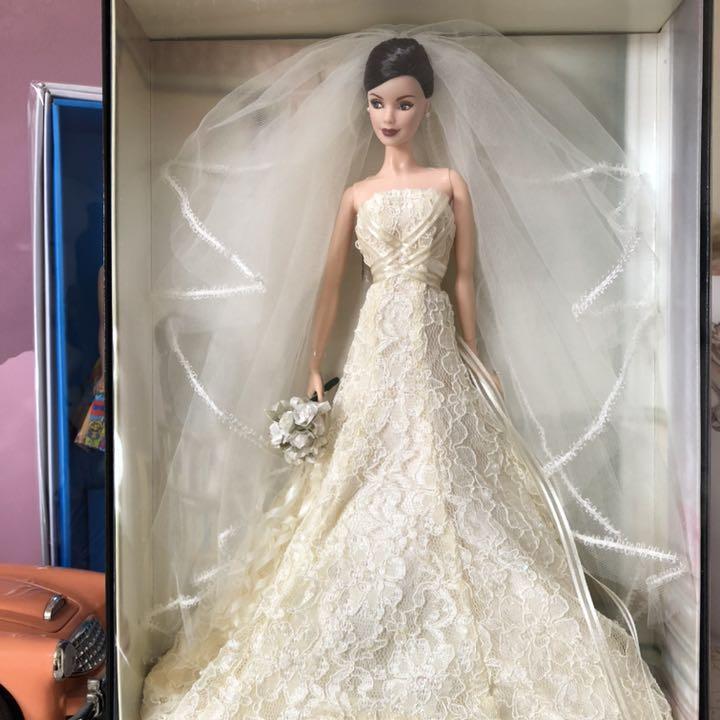 ☆CAROLINA HERRERA Barbie☆