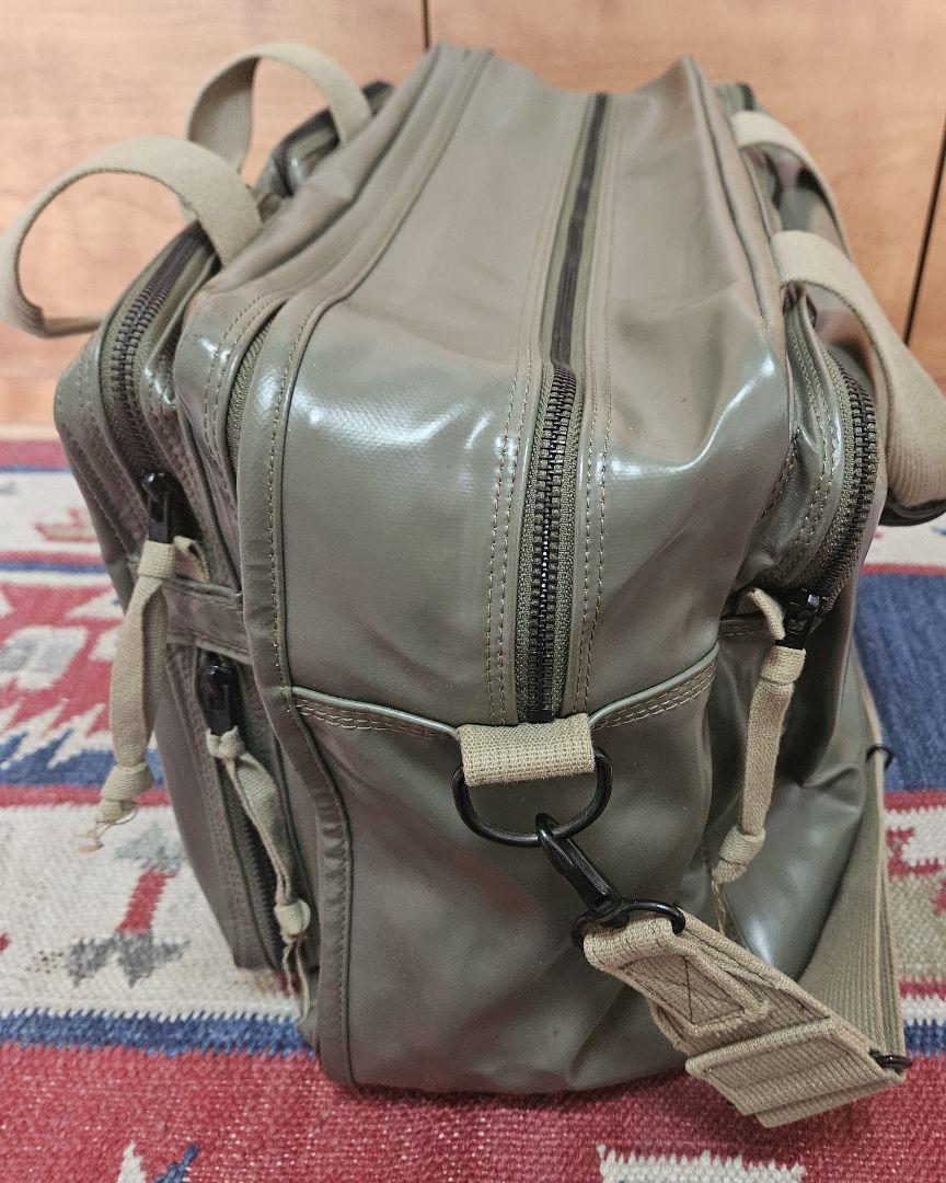 旅行用バッグ