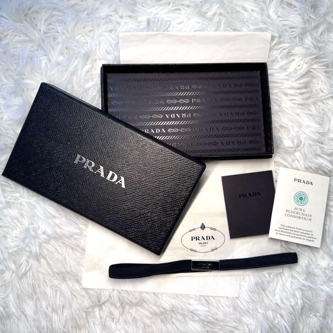 美品✨箱付 PRADA プラダ iPhone13Proケース ゴールド 三角ロゴ