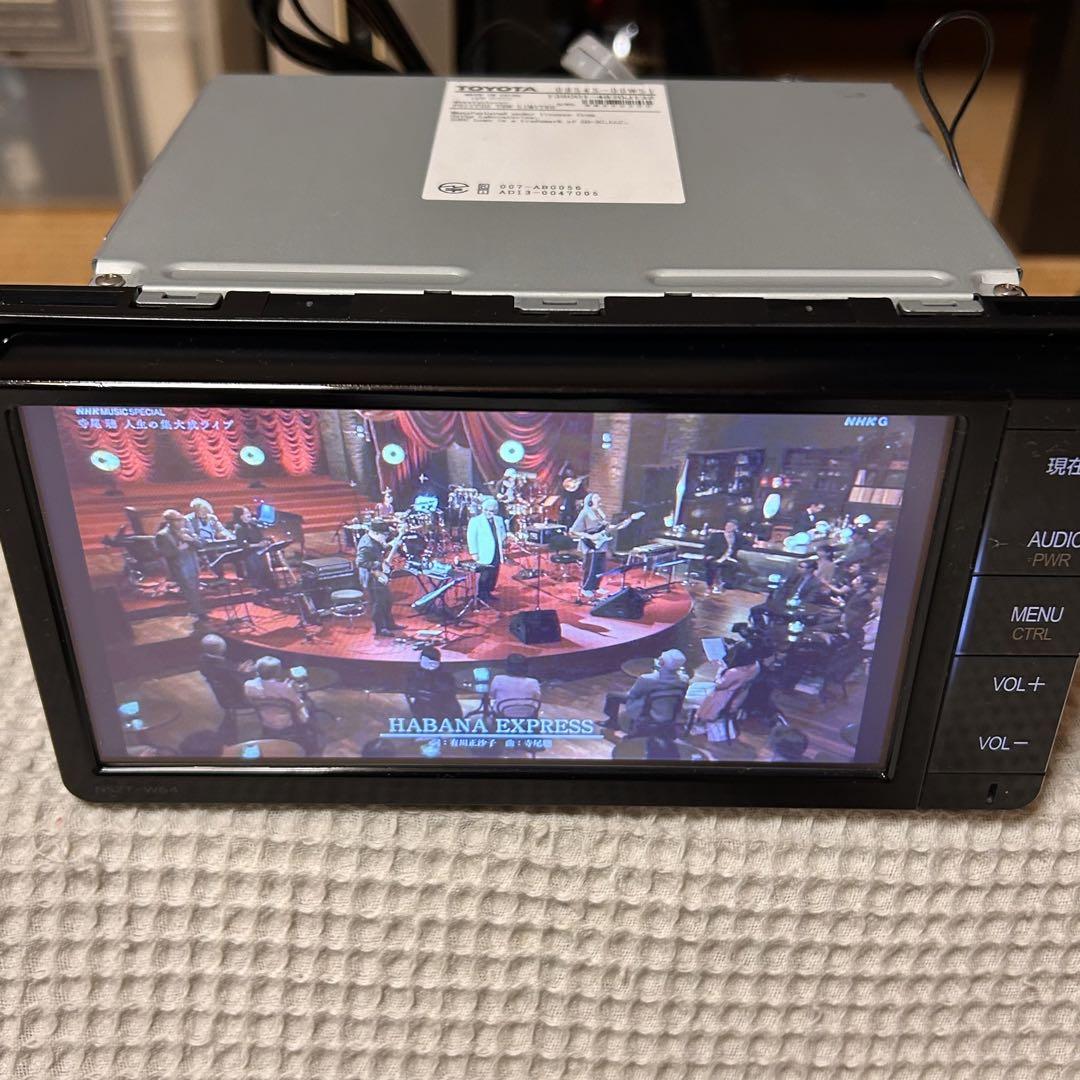 トヨタ カーナビ NSZT-W64中古品　簡易作動チェック済みです