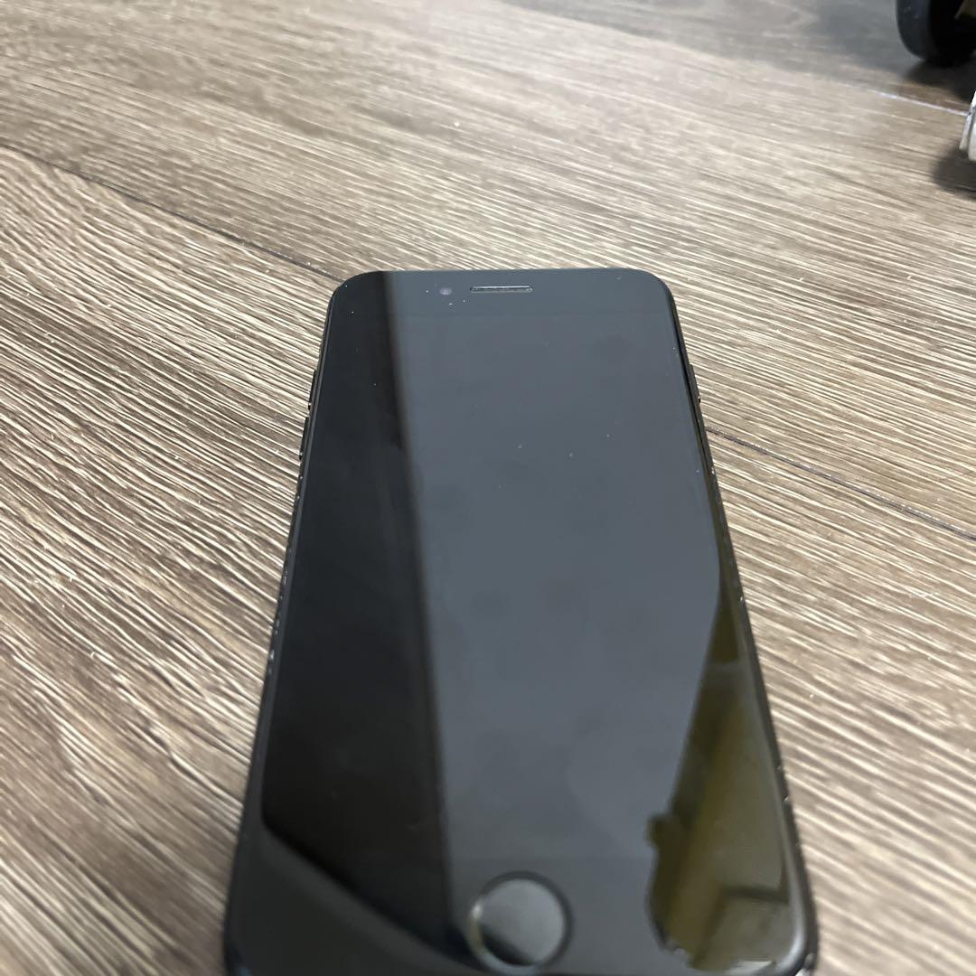iPhone 7 Black 128 GB SIMフリー
