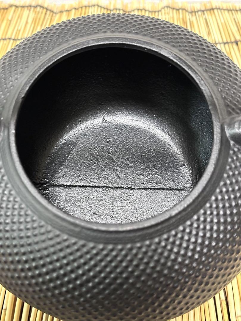 未使用品　南部運南堂鍋元造　１３型アラレ　南部鉄瓶　南部鉄器　調理器具　鉄瓶
