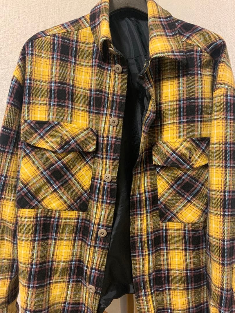 【ヴィンテージ】古着 総柄 花柄 チマヨ柄 マルチカラー 紫 緑 橙色 レトロ 財布 salvadore ferragamo 週末