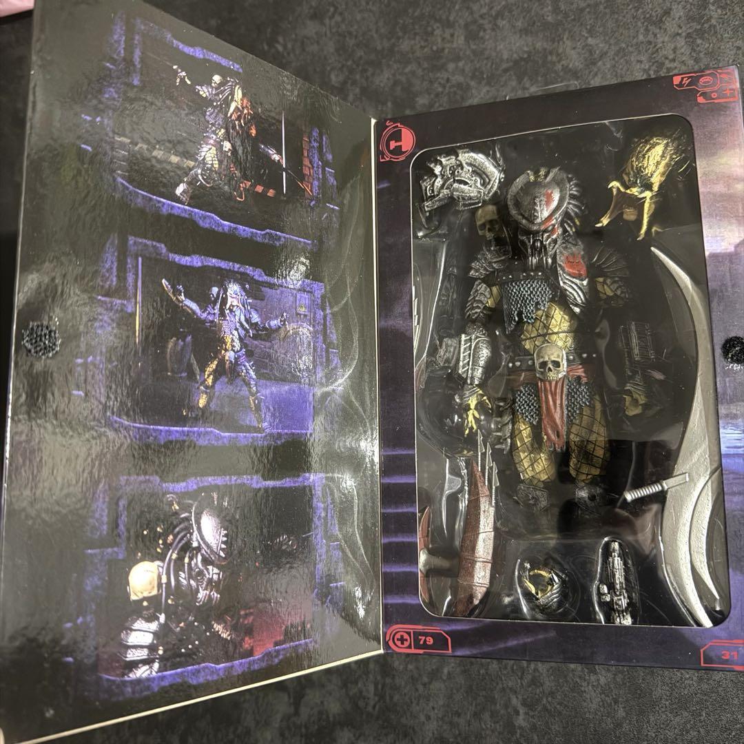 NECA PREDATOR CONCRETE JUNGLE プレデターフィギュア