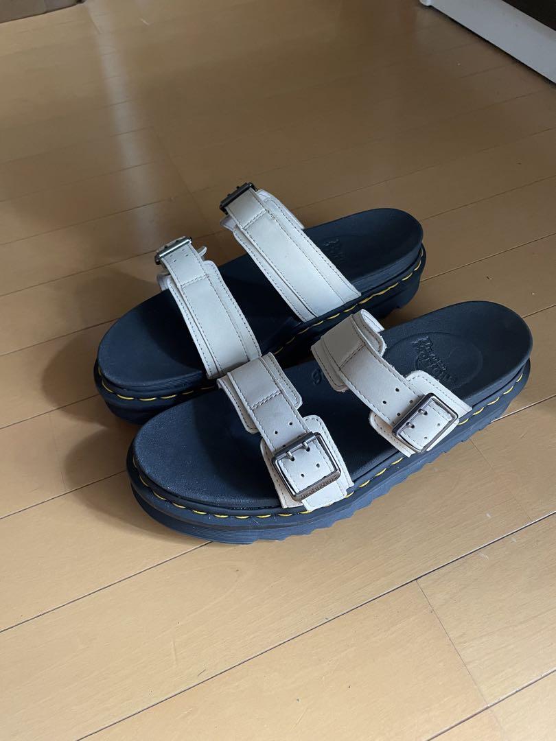 ドクターマーチン　サンダル