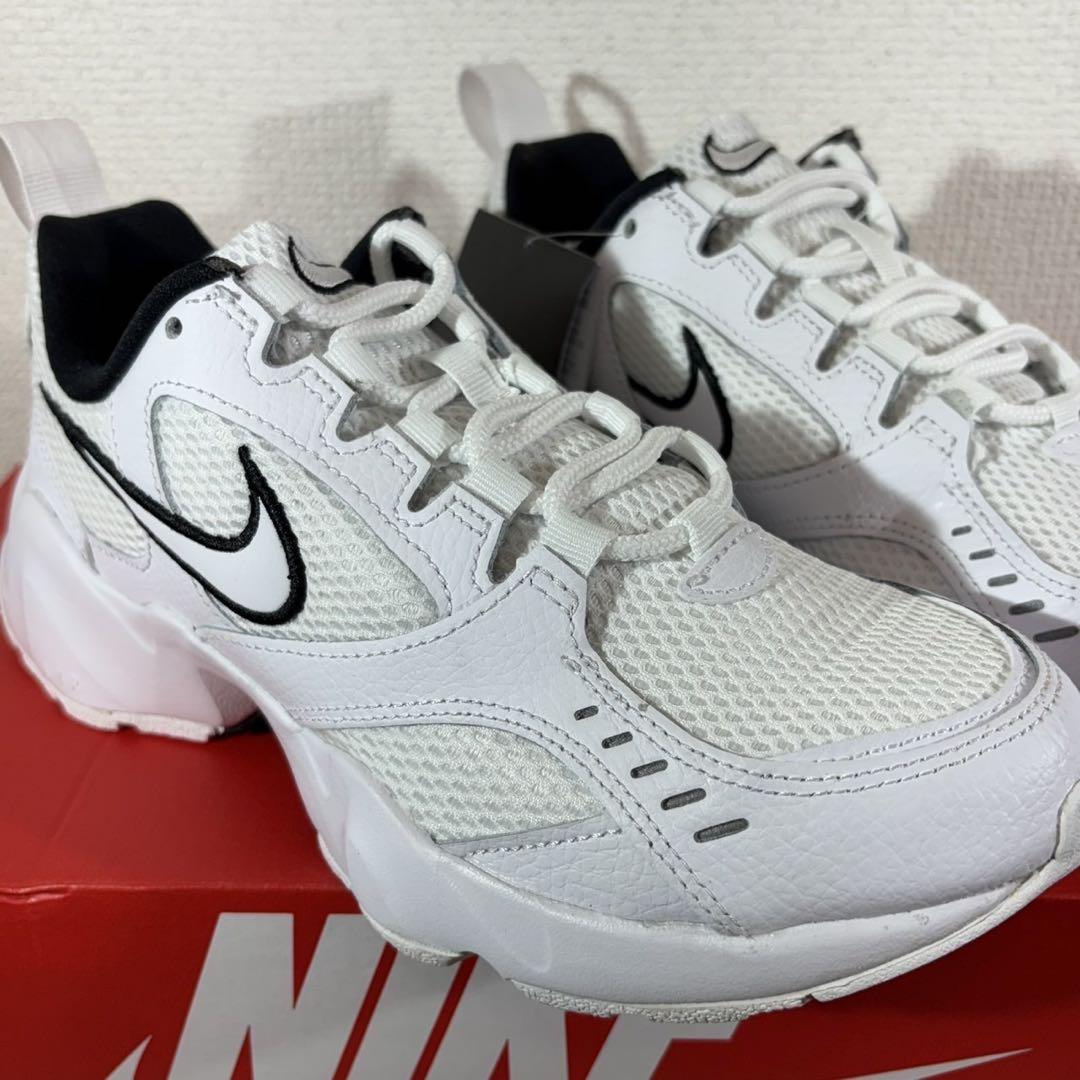 靴 23.5cm NIKE WMNS AIR HEIGHTS CI0603-102