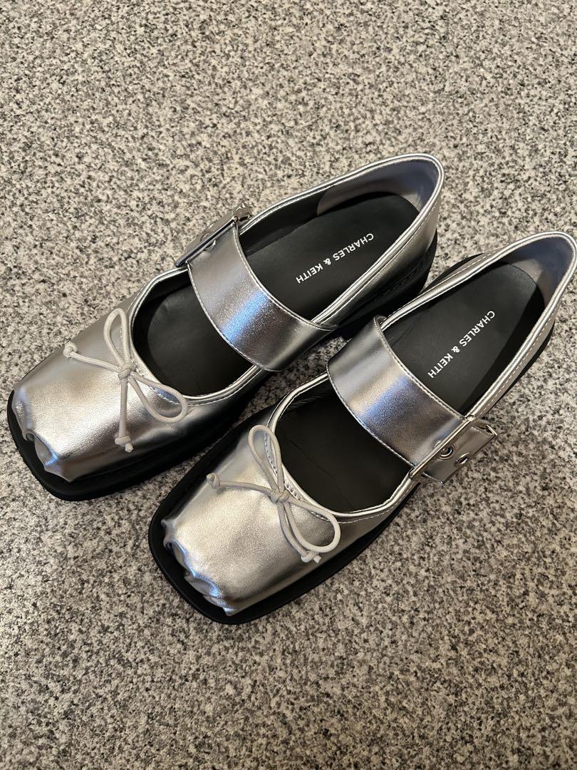 Charles and Keith スクエアトゥ ボウバックルメリージェーン