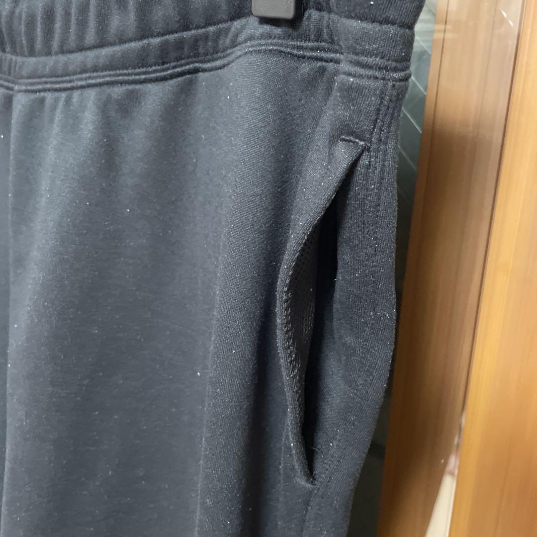 UNDER ARMOUR ブラック ジップアップ XL