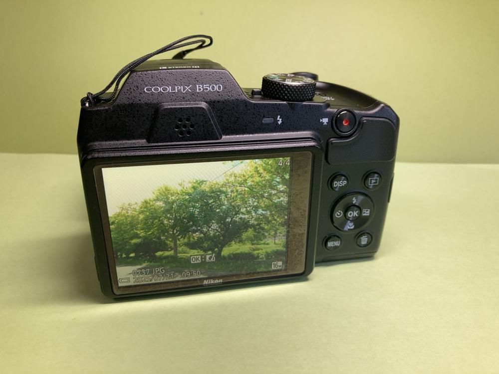 美品 Nikon COOLPIX B500 デジカメ 乾電池 単3電池 WiFi - メルカリ