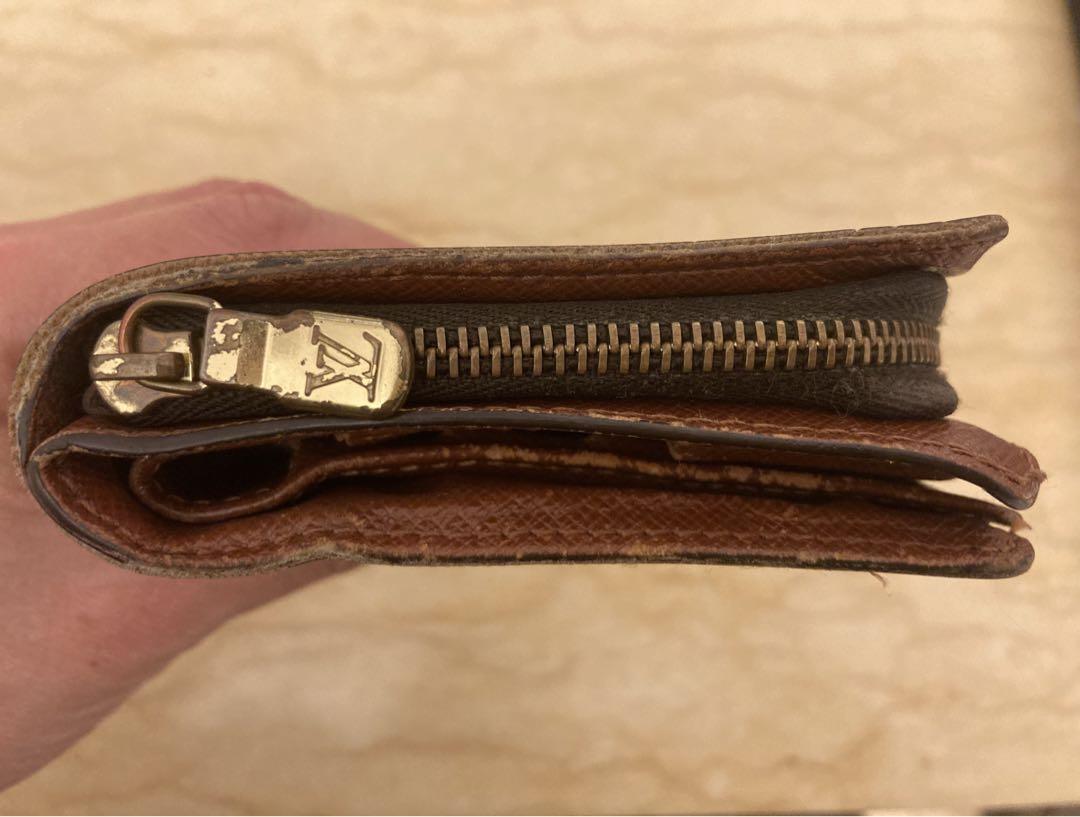 Louis Vuitton 二つ折り財布