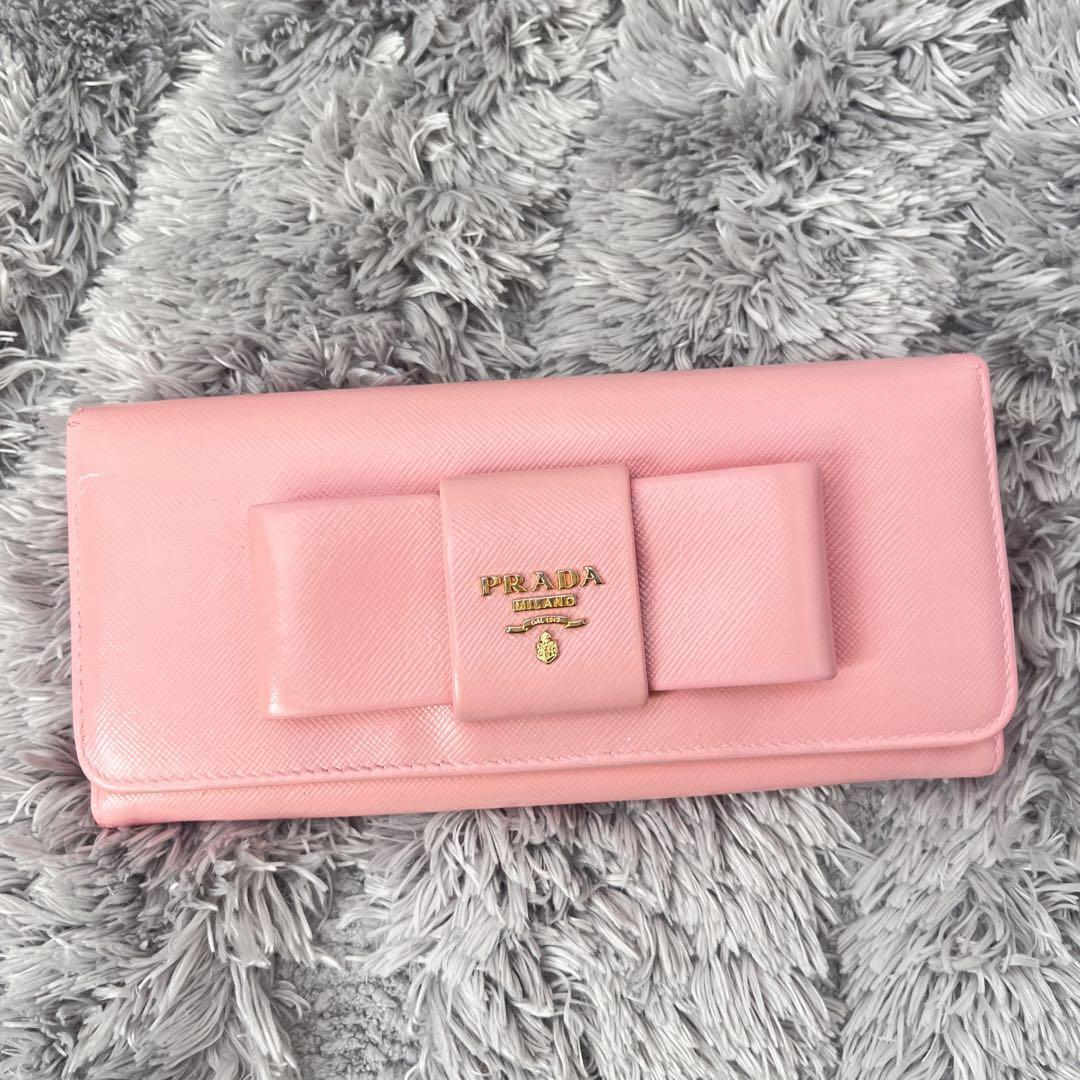 PRADA✨長財布　フィオッコ　サフィアーノ　リボン　メタルロゴ　ベビーピンク