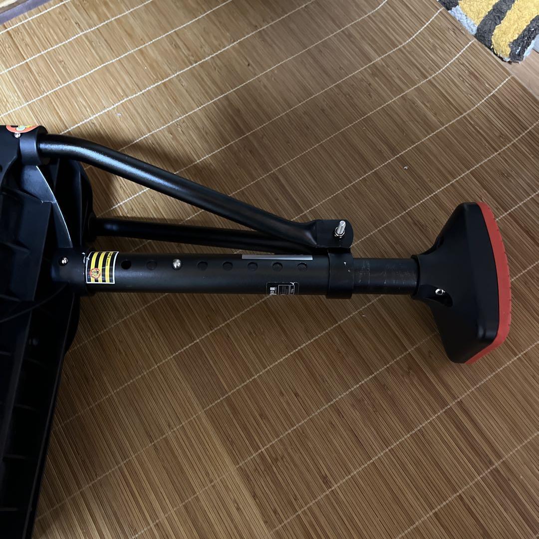 ハンズフリー松葉杖　歩行補助具