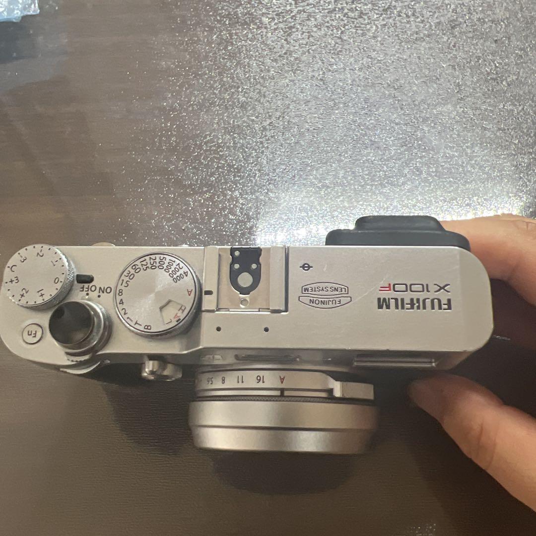 FUJIFILM X100F ※難あり(EVF使用時) FUJIFILM X100F シルバー【※EVF使用時難有り】