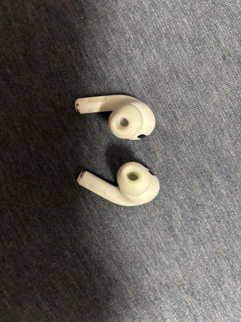AirPods Pro (第一世代)本体 ホワイト 充電ケース付き