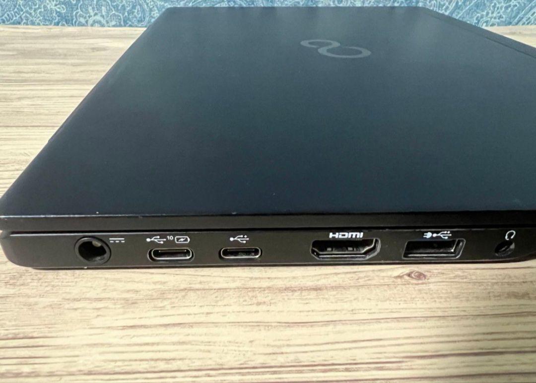 富士通Lifebook U939 8GB/512GB 第8世代Core i5