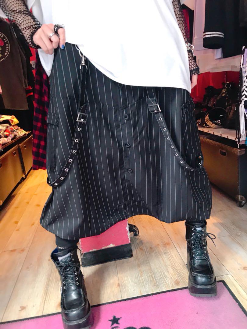 リッスンフレーバー サスペンダー付き サルエルパンツ