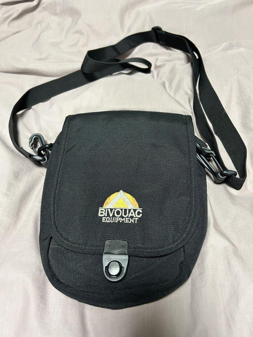 BIVOUAC ミニショルダーバッグ　サコッシュ　ウエストポーチ　黒　90s