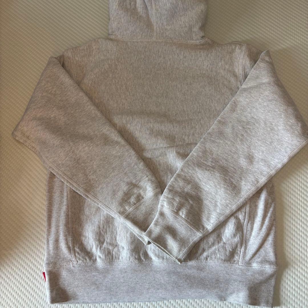 Supreme フーディー