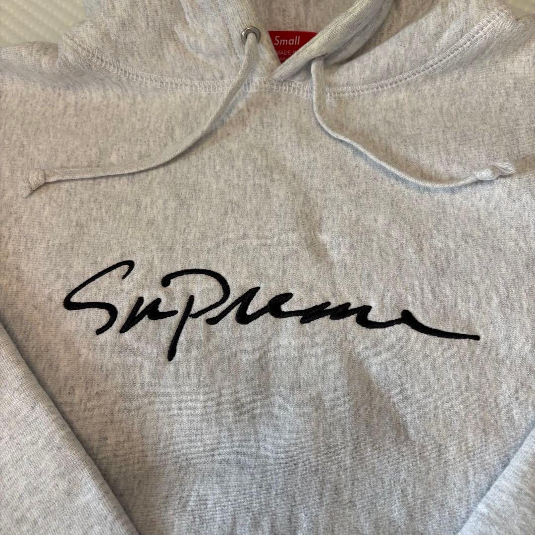 Supreme フーディー