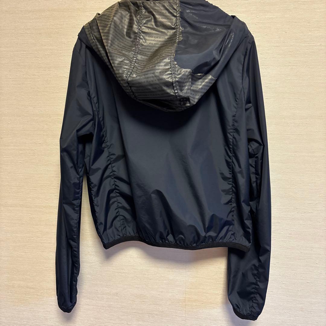 プラダ　ナイロンパーカー　40 難あり