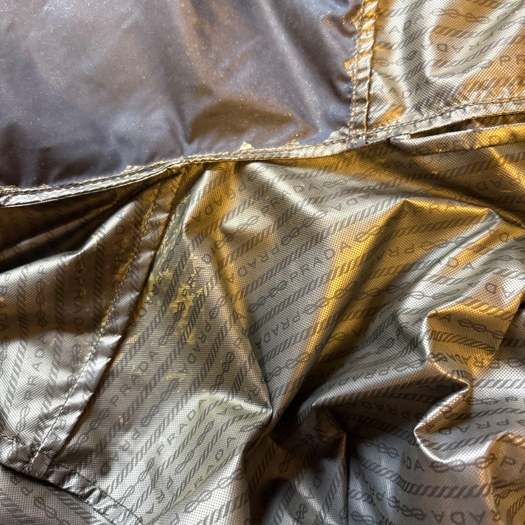 プラダ　ナイロンパーカー　40 難あり