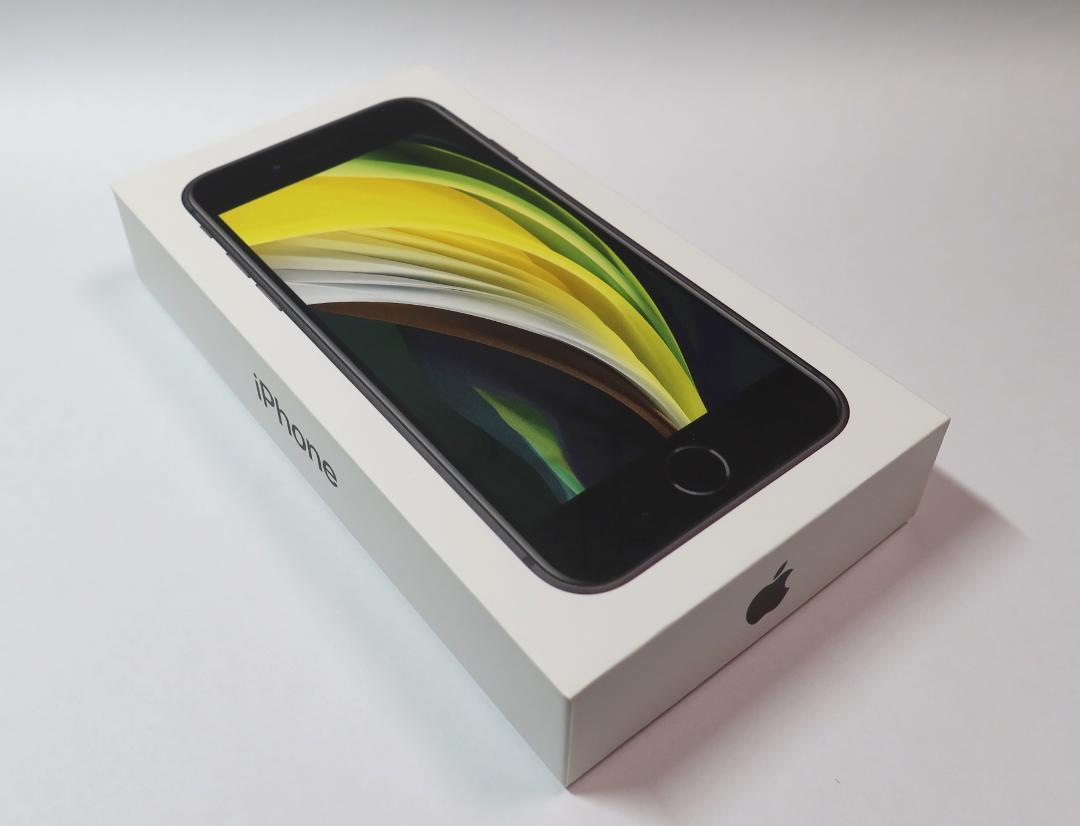 iphone SE 第2世代　64G　SIM解除　ブラック