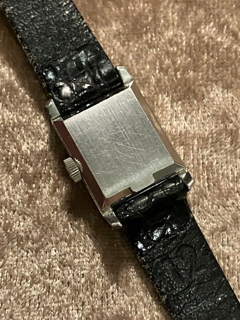 オメガ デビル レディース レクタンギュラー 手巻き Cal.485 白文字盤 オメガ デビル レディース レクタンギュラー 手巻き Cal.485 白文字盤