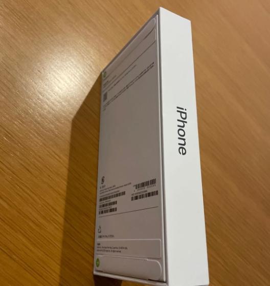 【新品未開封】iPhone16e ブラック 128GB