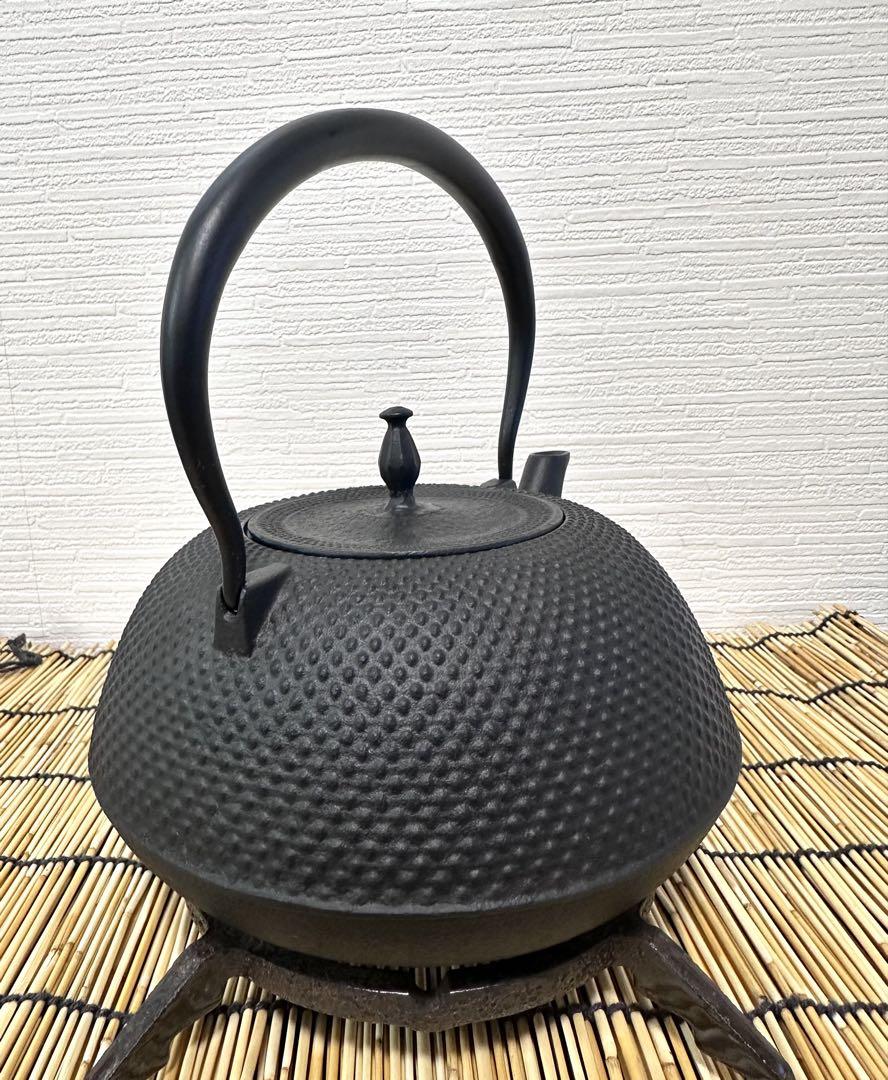 未使用品　南部盛榮堂OIGEN造　１５型アラレ　南部鉄瓶　南部鉄器