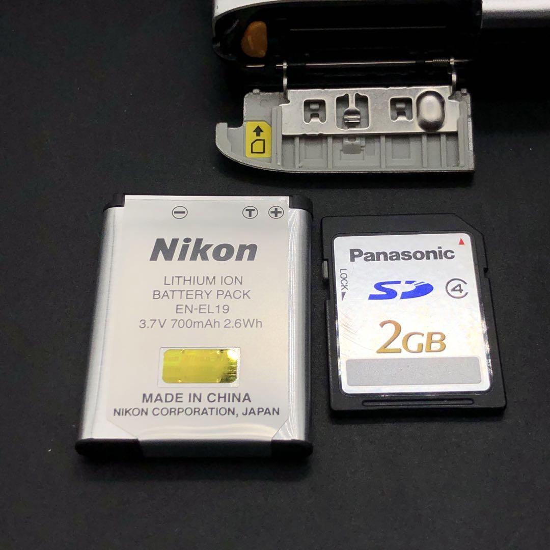 【動作確認済】Nikon COOLPIX A100 ニコンデジカメ　シルバー