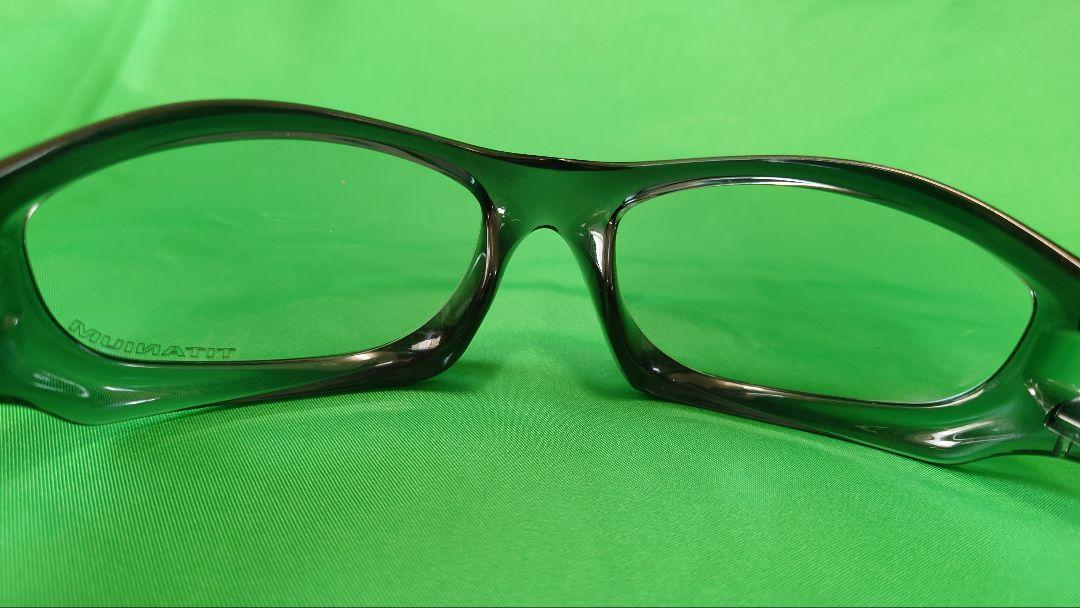 OAKLEY