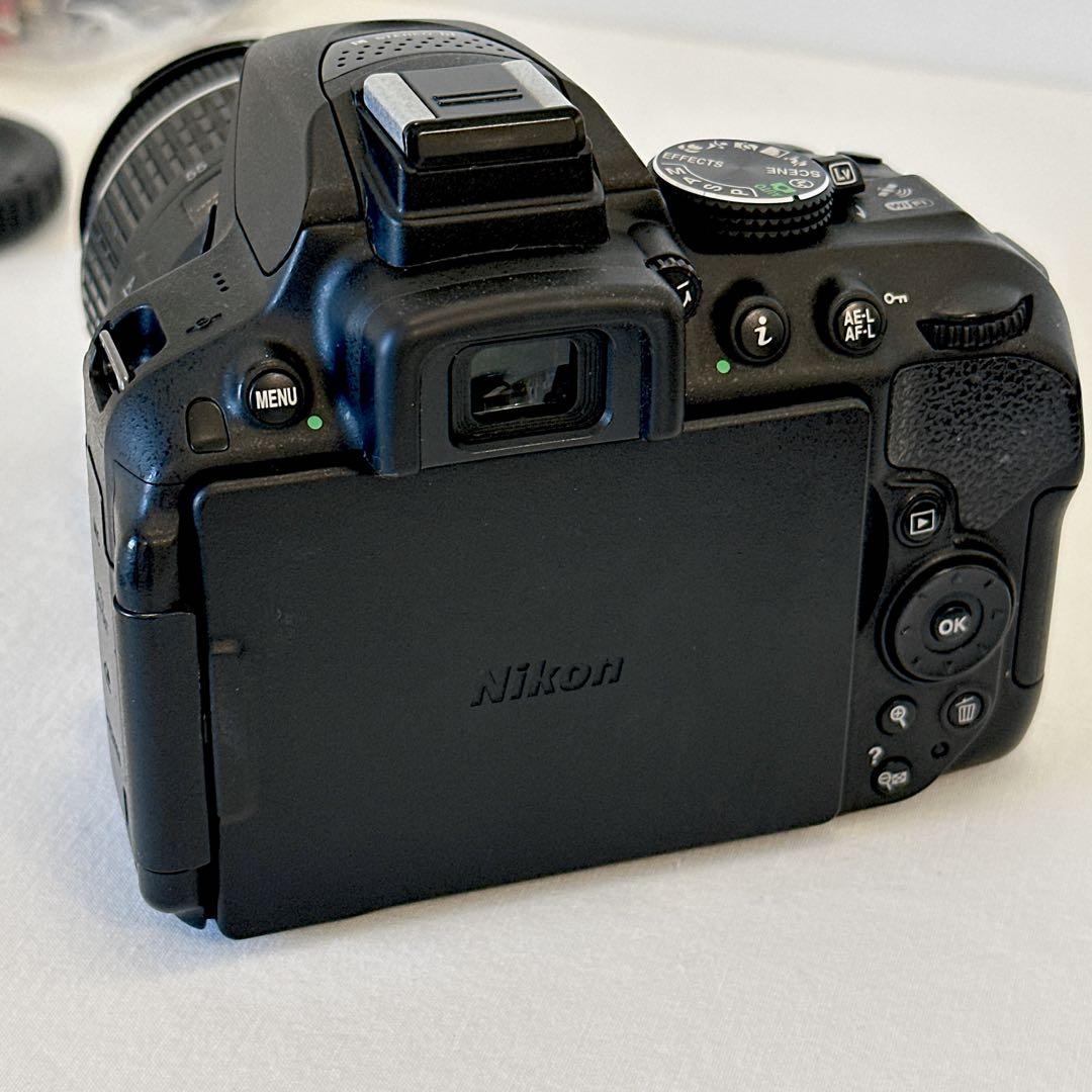 Nikon ニコン D5300 デジタル一眼レフカメラ 写真のもの全てセットで
