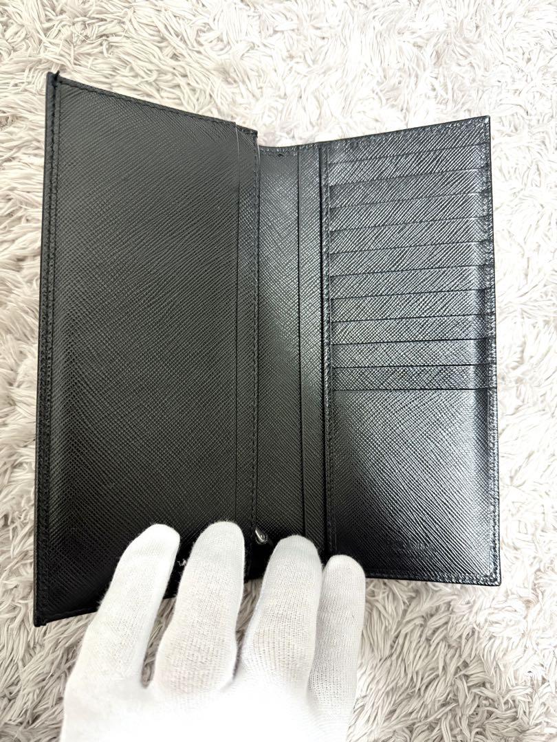 PRADA サフィアーノトライアングル財布【新品】