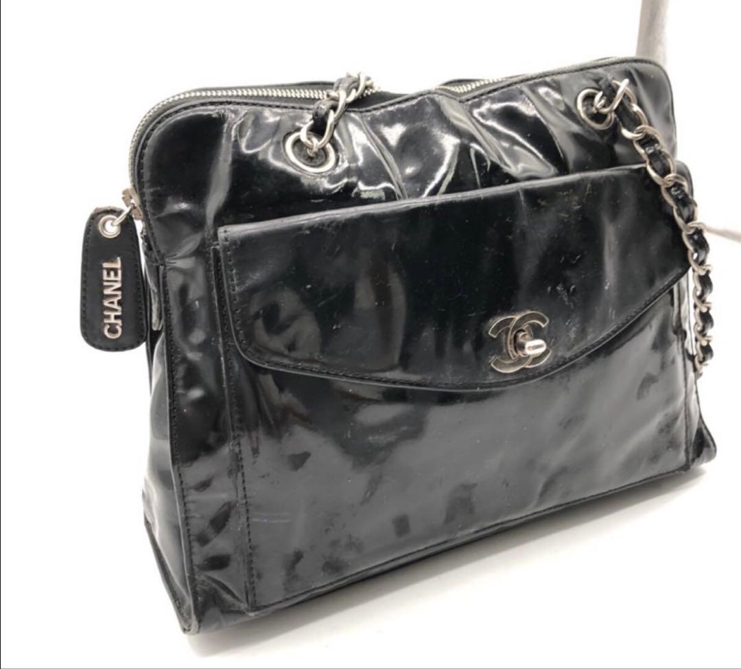 CHANEL ブラック ショルダーバッグ　シャネル
