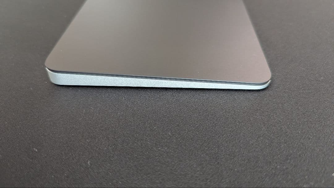 Apple Magic Trackpad 本体 充電ケーブル付き Apple Magic Trackpad 本体 充電ケーブル付き