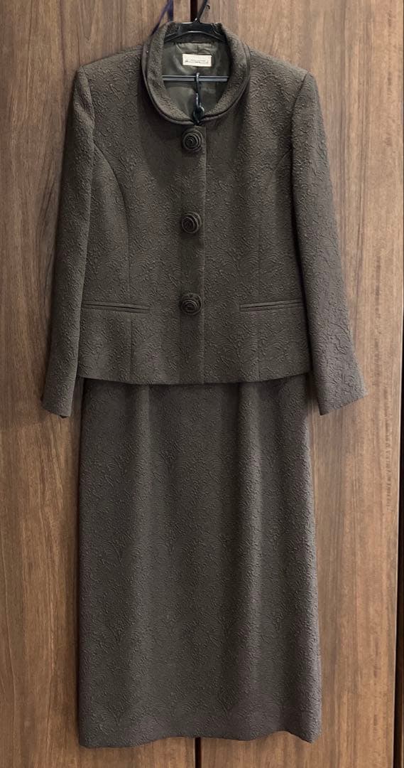 13号 茶色 スカートスーツ ウエスト80cmXL LL