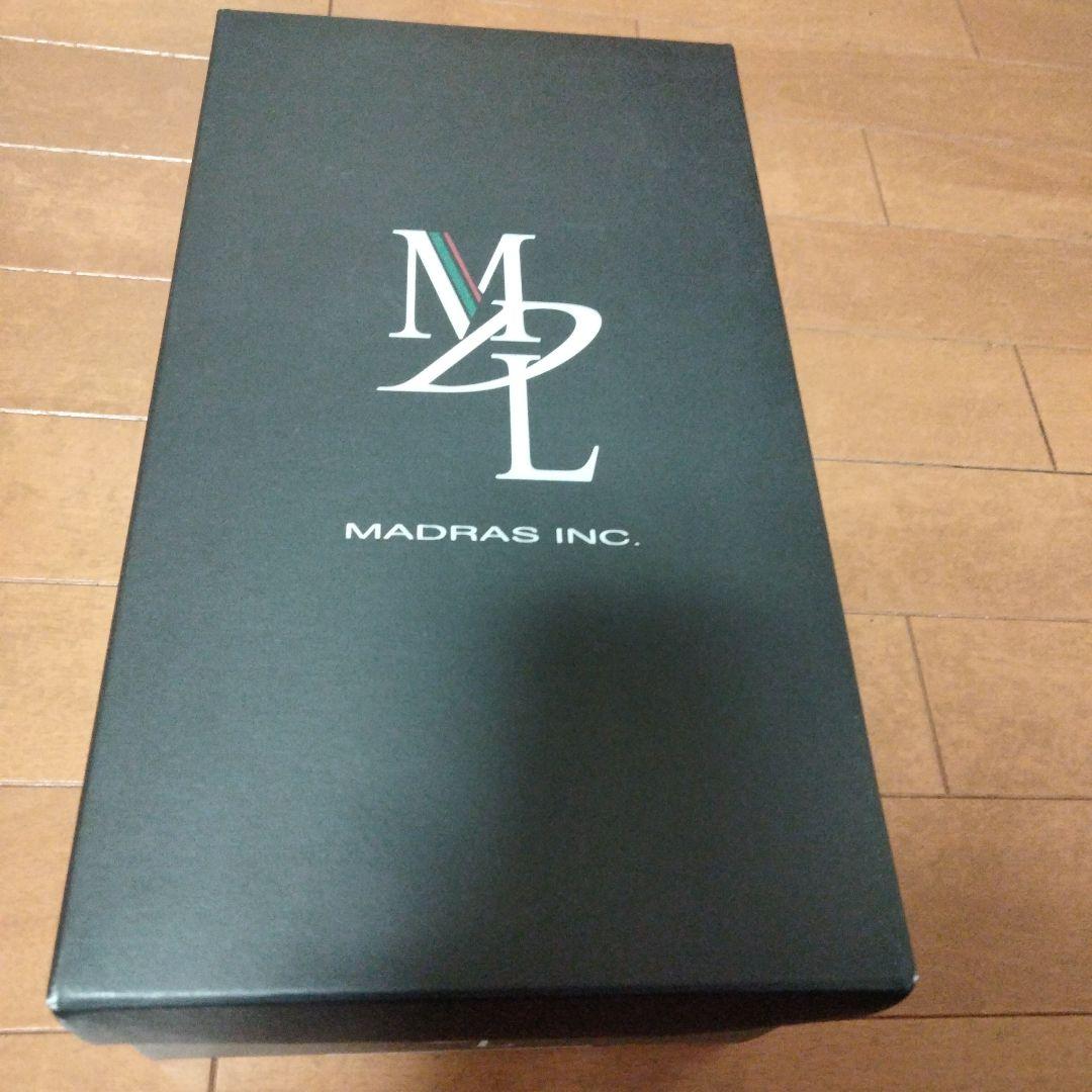 箱付きビジネスシューズ