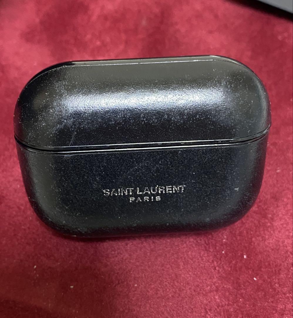 SAINT LAURENT ブラック イヤホンケース slp0000001003.jpg