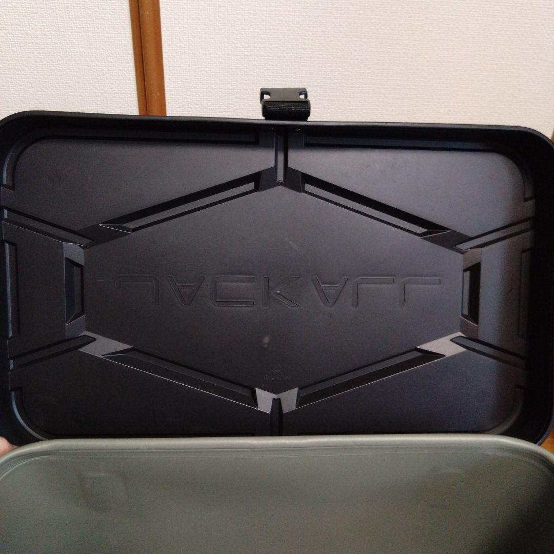 M バッカン