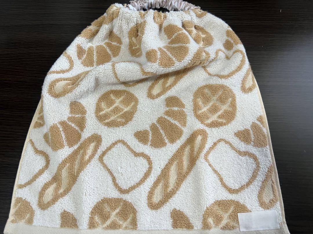 たん様専用おりこうタオルエプロン二枚　新品　保育園