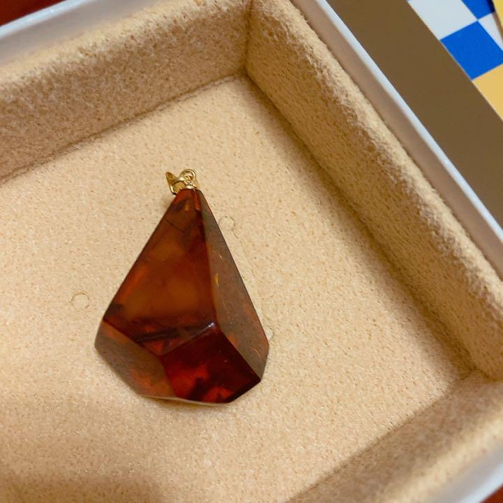 琥珀 コハク トップ ネックレストップ ペンダントトップ 1 琥珀 コハク ペンダントトップ アクセサリー