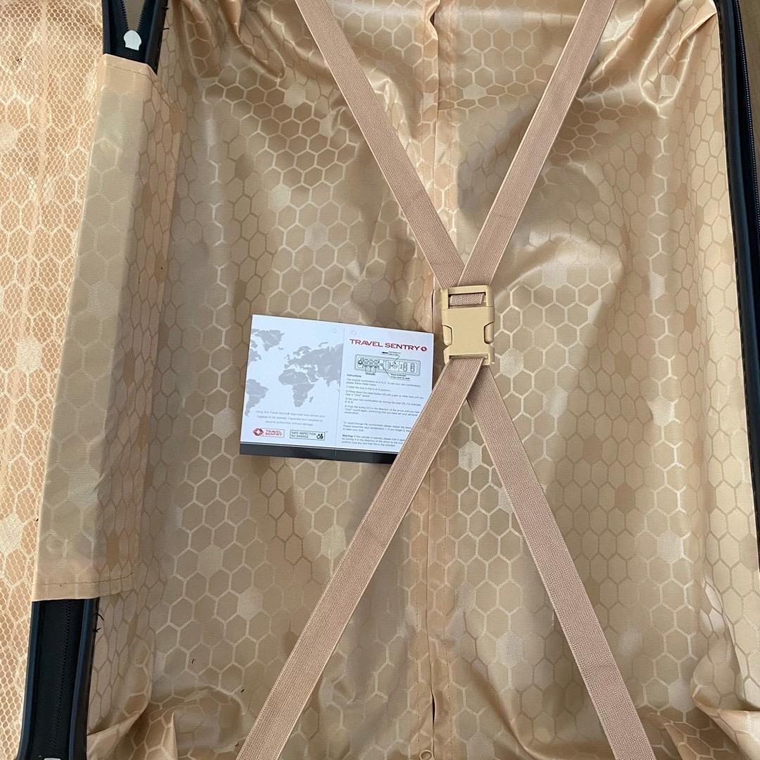 黒　スーツケース キャリーバッグ キャリーケース 軽量 大型 旅行 出張 軽量